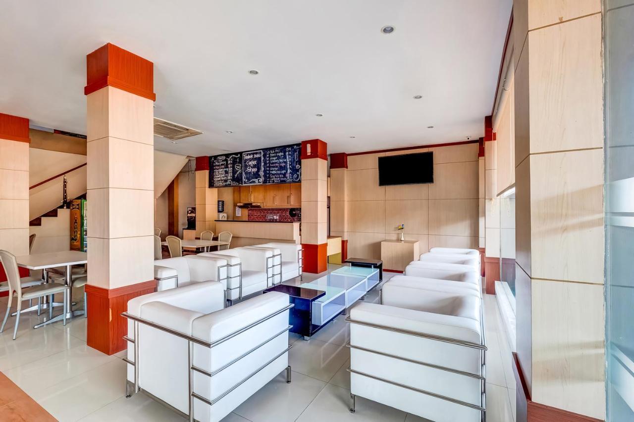 Oyo Flagship 3726 Tembok Batu Residence Tugu Kültér fotó